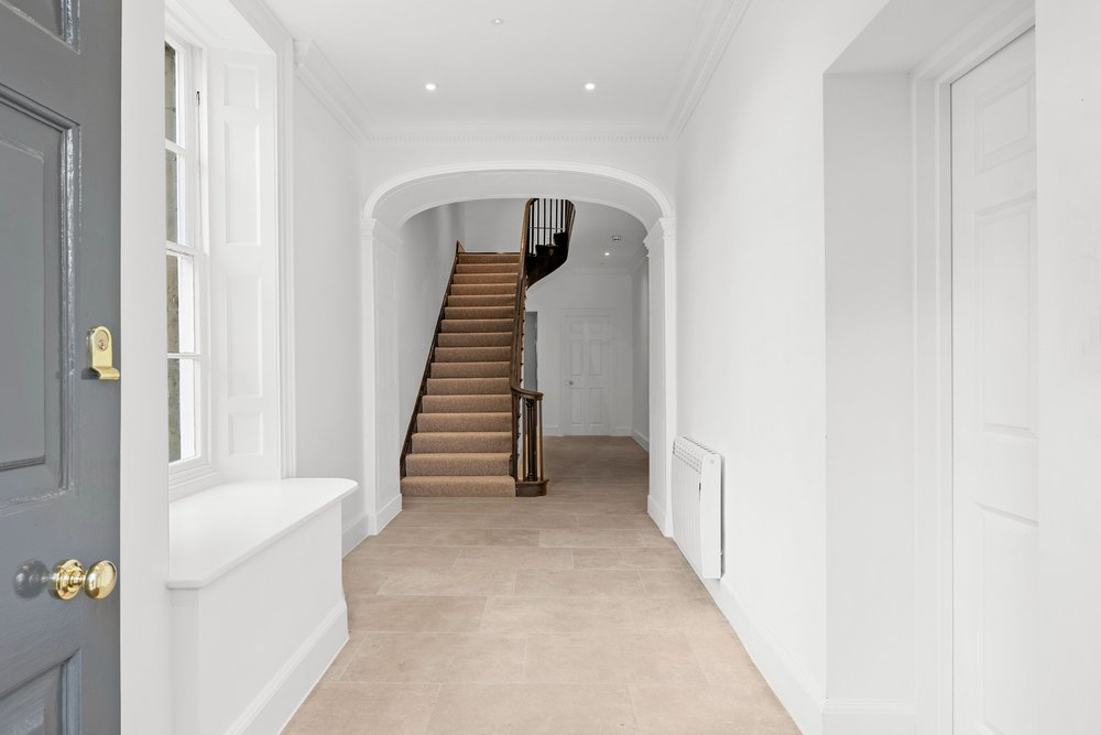 Entrance hall, Refurbishment by ARA Construction