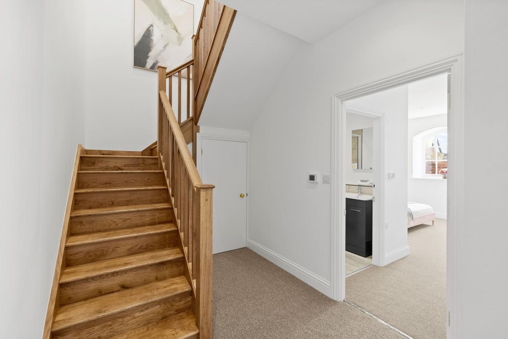 Solid oak staircase, Oak staircase by ARA Construction